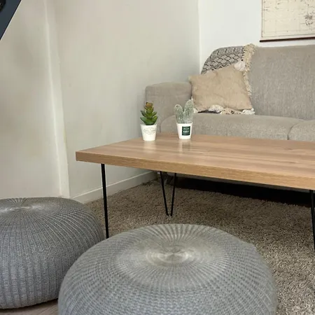 Proche Gare Apartman